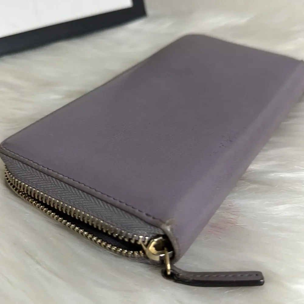 💯Authentic Gucci Zipped Around Long Wallet🍀